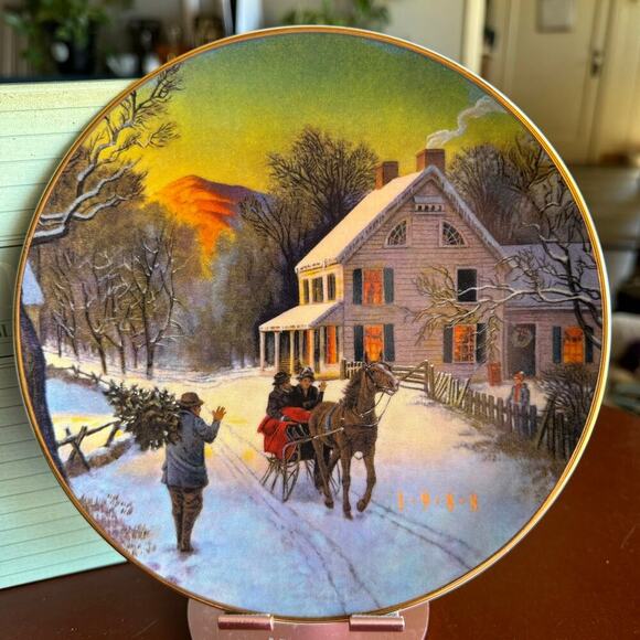 Home For The Holidays Christmas Plate Avon 1988 Original Box - Picture 1 of 3